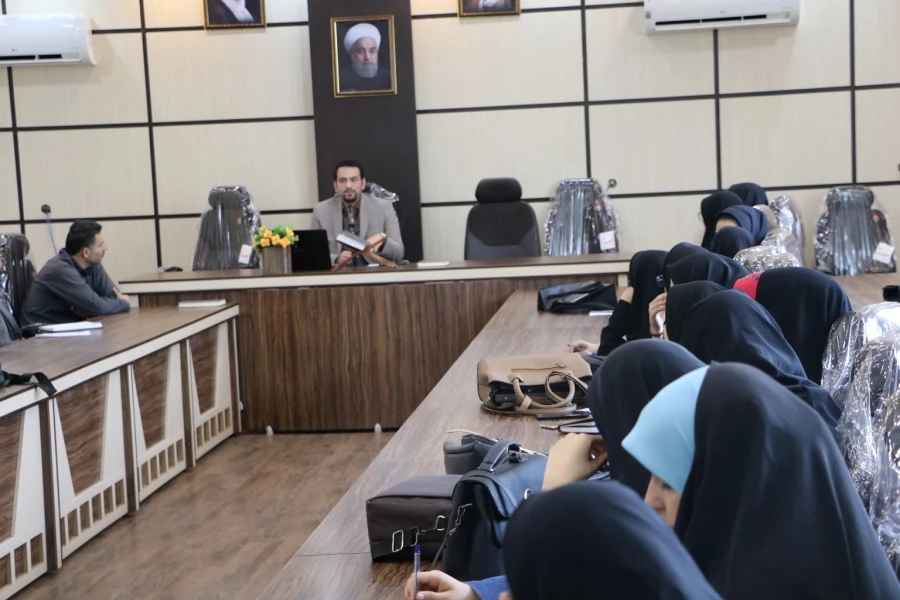 کارگاه آموزشی نشریه دانشجویی(چگونه ژورنالیسم شویم)