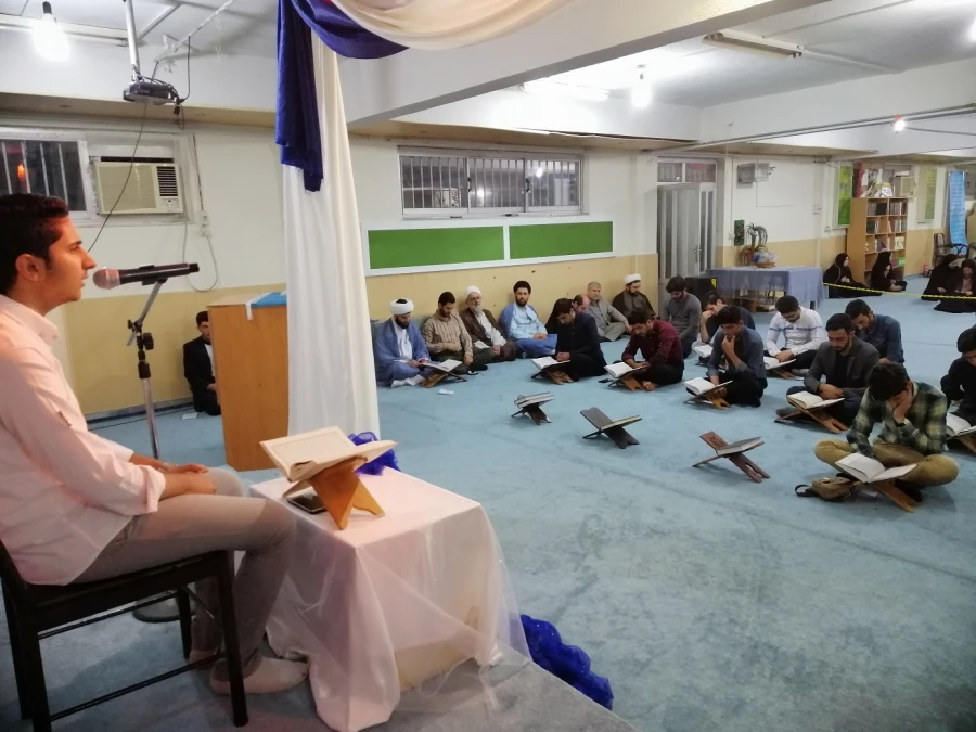 برگزاری محفل با شکوه قرانی وجشن میلاد کریم اهل بیت (ع)