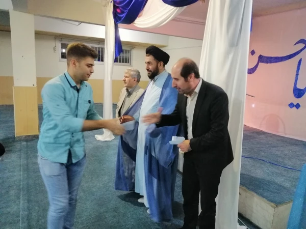 برگزاری محفل با شکوه قرانی وجشن میلاد کریم اهل بیت (ع)