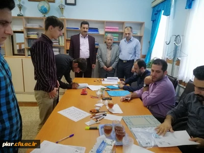 بازدید دکتر امجدی معاون پژوهش و برنامه ریزی اداره کل آموزش و پرورش از روند پذیرش مصاحبه