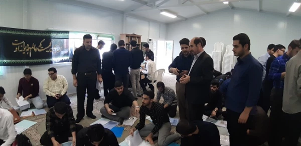 بازدید دکتر احدزاده از روند ثبت نام ورودی های جدید