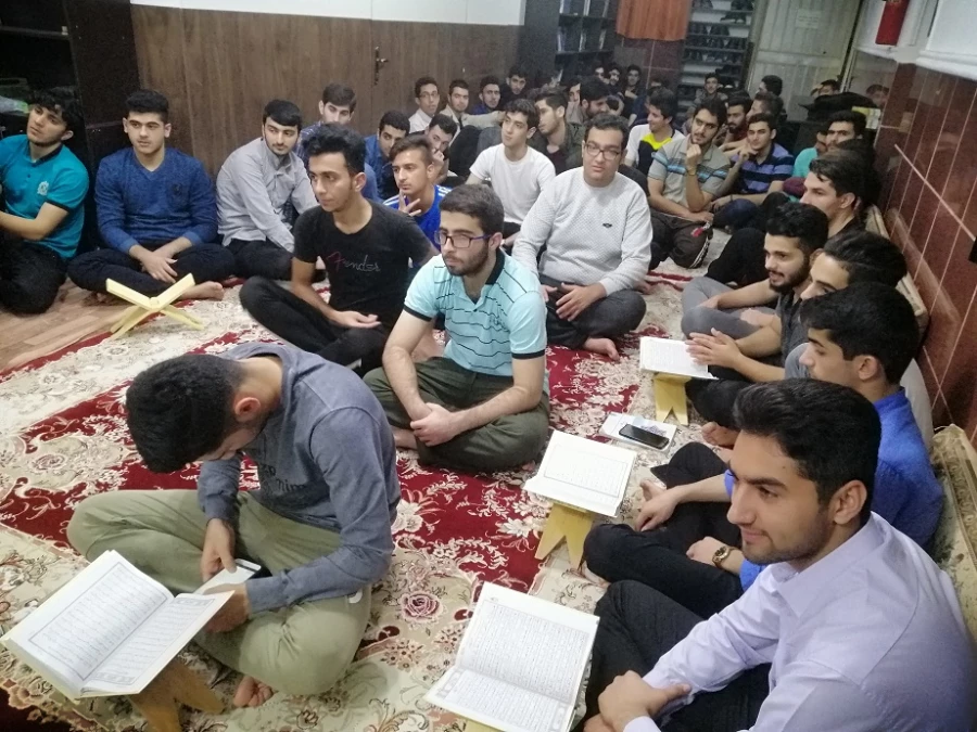برگزاری محفل انس با قرآن کریم 