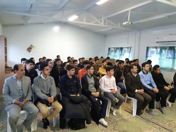 کارگاه آموزشی حال خوش خواندن به مناسبت هفته کتاب وکتابخوانی