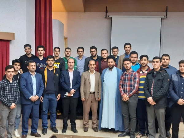 نشست صمیمی و جلسه پرسش و پاسخ