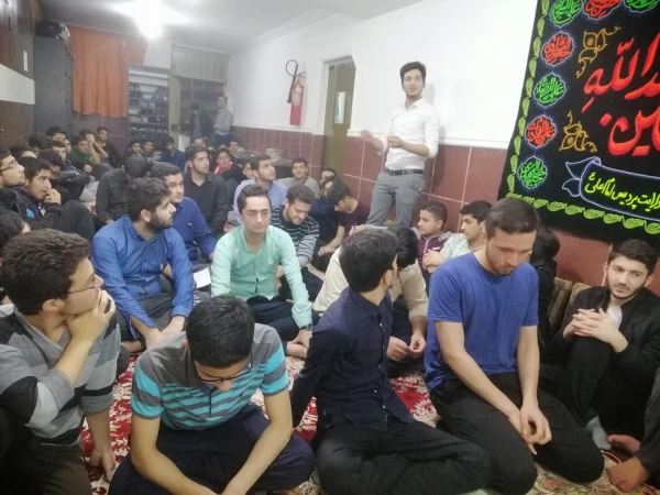 جلسه پرسش و پاسخ مسئولین با دانشجویان سرای دانشجویی