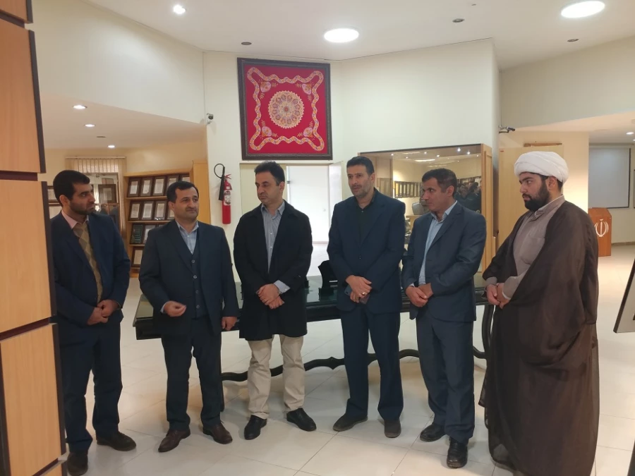 بازدید از نمایشگاه تخصصی اسنادتاریخی نهضت جنگل 