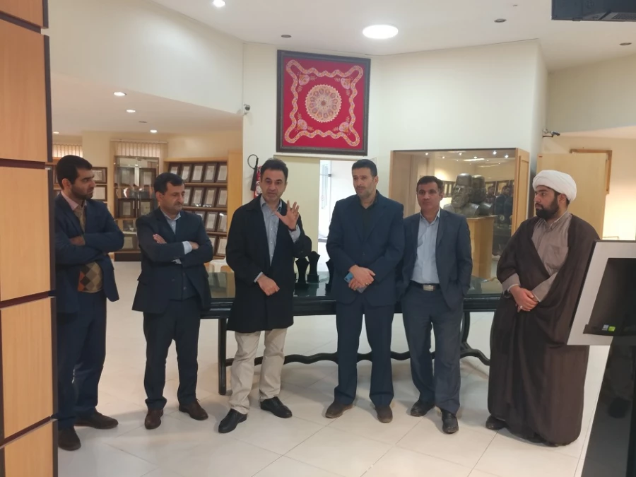 بازدید از نمایشگاه تخصصی اسنادتاریخی نهضت جنگل 