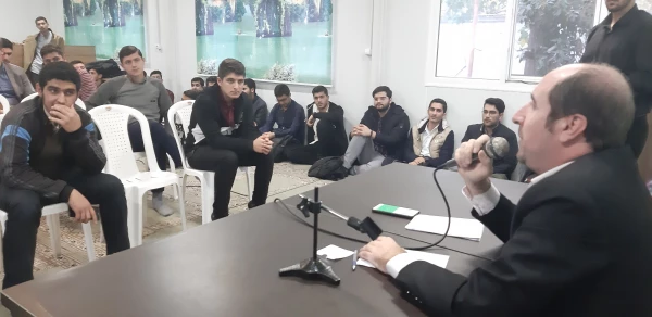 جلسه پرسش و پاسخ مسئولین دانشگاه فرهنگیان با دانشجومعلمان پردیس امام علی (ع) 