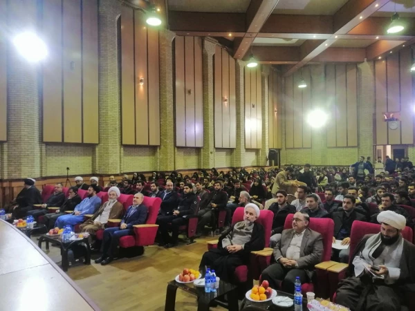 دیدار تشکل های دانشجویی استان گیلان با آیت الله فلاحتی نماینده ولی فقیه امام جمعه رشت و امام جمعه رشت –16آذر98