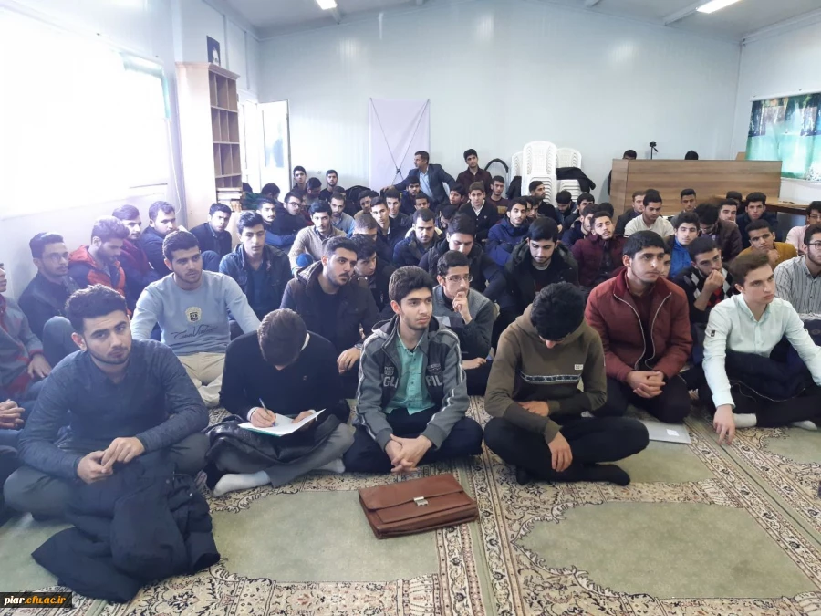 جلسه توجیهی وتبیینی ، پرسش و پاسخ مسئولین با دانشجومعلمان