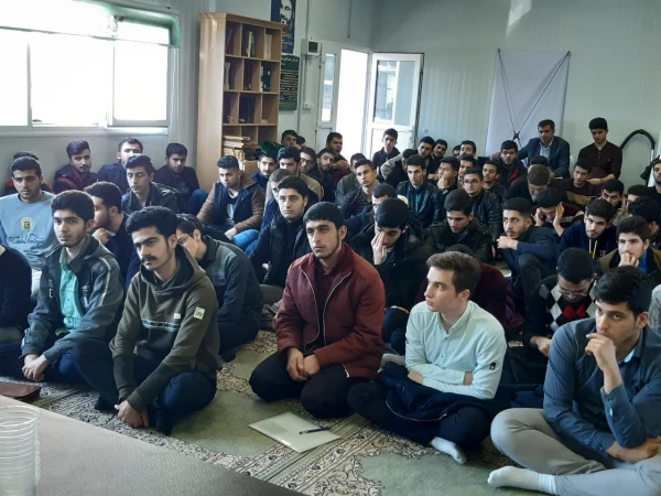 جلسه توجیهی وتبیینی ، پرسش و پاسخ مسئولین با دانشجومعلما