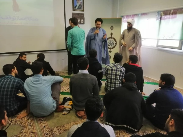 تجلیل از دانشجومعلم مهدی عبرتی