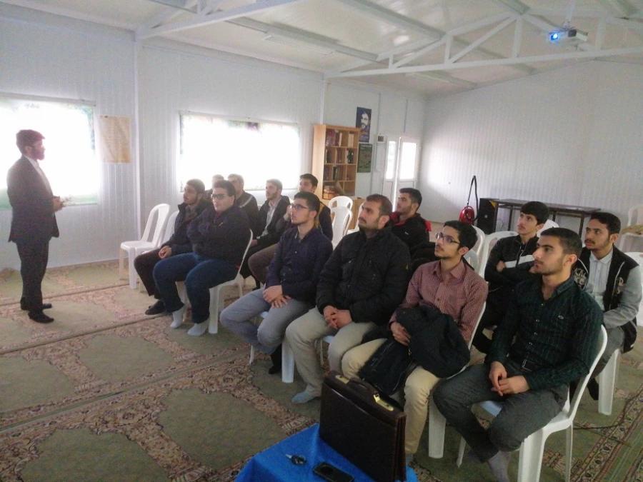 آموزش هفتگی روان خوانی و زیبا خوانی قرآن کریم