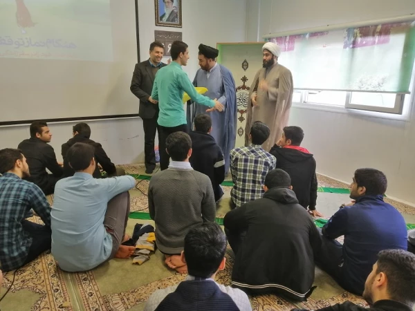 تجلیل از حافظ کل قرآن