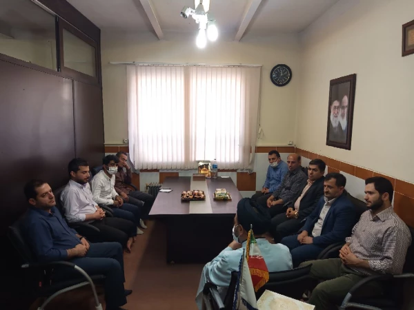 جلسه  مسئول دفتر نهاد مقام معظم رهبری با همکاران شرکتی