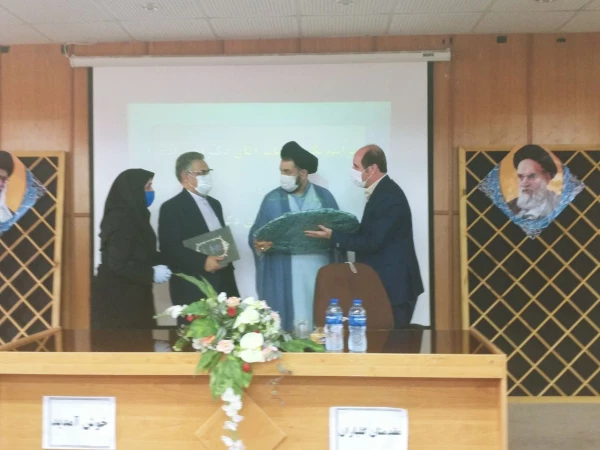 برگزاری مراسم تکریم دکتر احدزاده و معارفه دکتر صفری