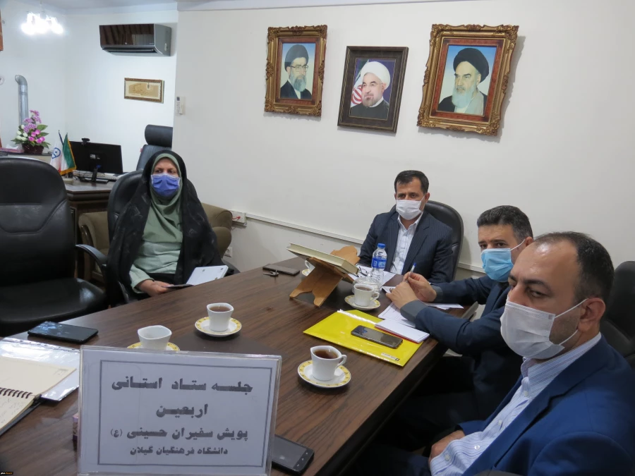 اربعین نماد پیام های معرفتی عاشورا است که هرروز بر درخشش و تازگی آن افزوده می شود. 3