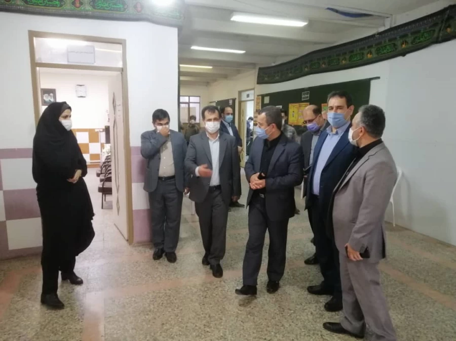 بازدید دکتر احمدی نماینده شریف مردم رشت و عضو کمیسیون آموزش مجلس از روند مصاحبه تخصصی 10
